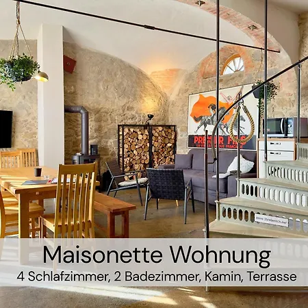 Maisonette-wohnung Mit Kamin Im Historischen Gewoelbe