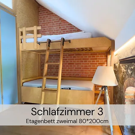 Maisonette-wohnung Mit Kamin Im Historischen Gewoelbe *