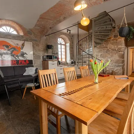 公寓 Maisonette-wohnung Mit Kamin Im Historischen Gewoelbe