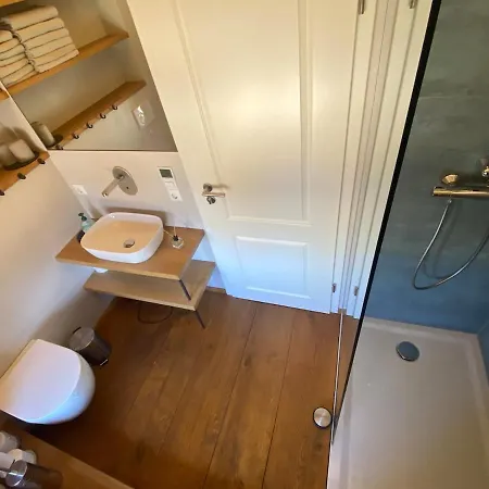 Maisonette-wohnung Mit Kamin Im Historischen Gewoelbe Großharthau